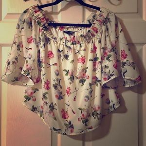 Floral Off The Shoulder Express Top SIZE: SMALL